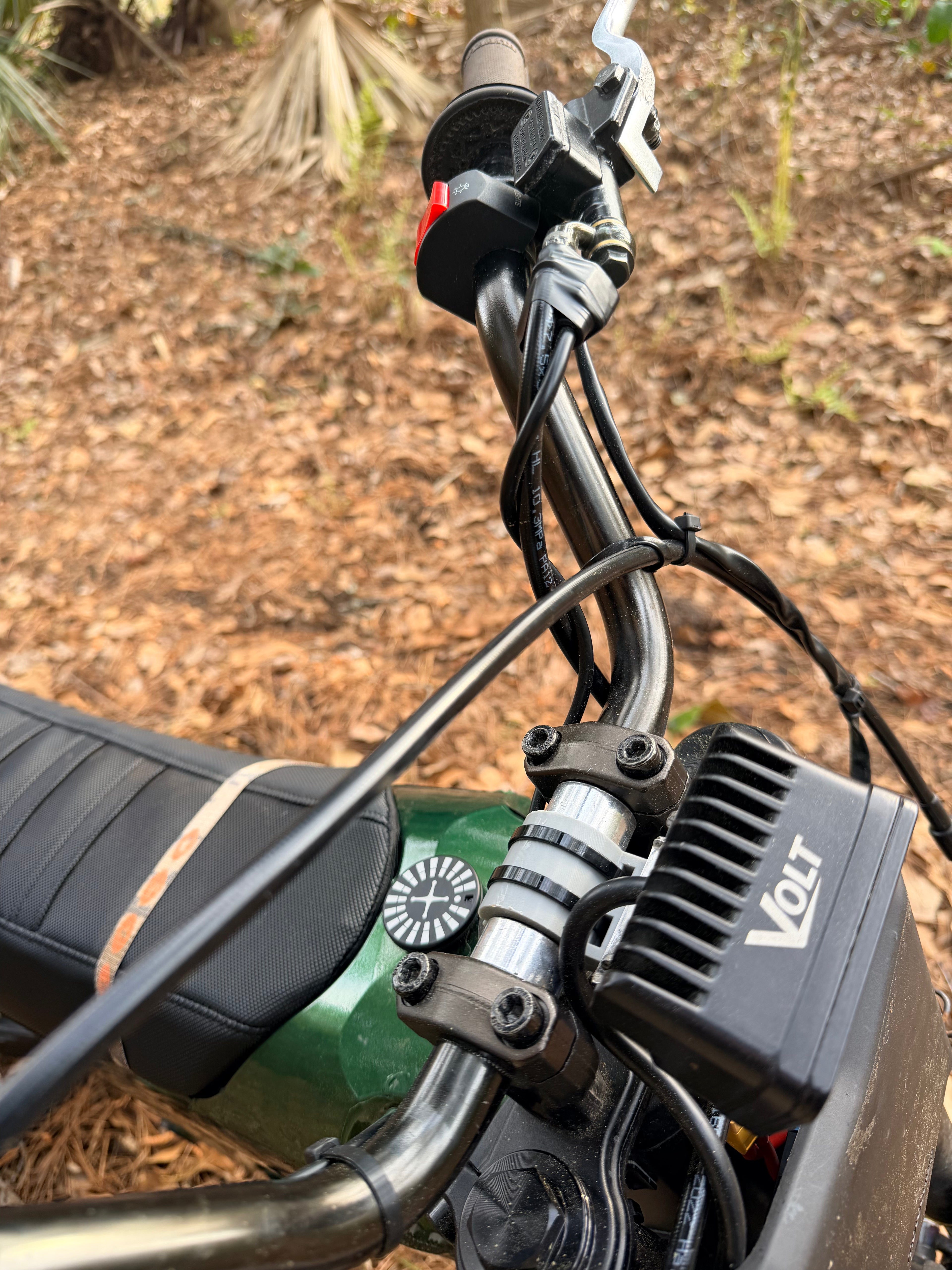 Emoto Baja Mount